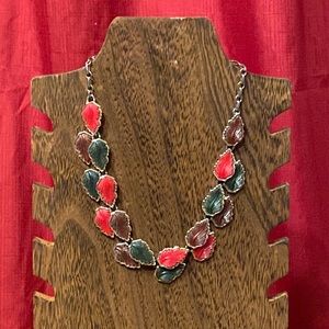 Vintage mid century leaf pattern necklace green red brown hook clasp, thermoset?
